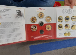 Prezentacja kolekcjonerskich monet.