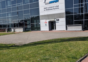 Port Lotniczy Łódź - tablica informacyjna.
