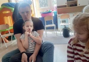 Zabawa językowa - pokaż dziubek.