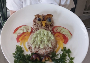 Praca konkursowa "Kreatywnie na talerzu".