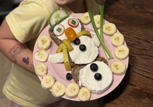 Praca konkursowa "Kreatywnie na talerzu".