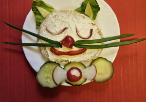 Praca konkursowa "Kreatywnie na talerzu".