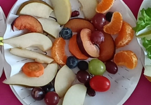 Praca konkursowa "Kreatywnie na talerzu".