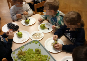 Praca konkursowa "Kreatywnie na talerzu".