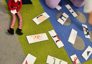 Karty obrazkowe z Mikołajem.