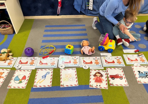 Ilustracje z zagadkami od Teo.