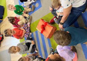 Pudełko z niespodzianką.