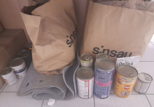 Zdjecie zebranych darów.