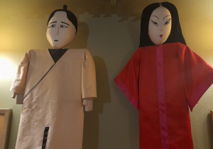 Zdjęcie lalek teatralnych.