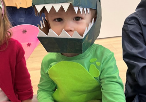 Dziecko w przebraniu.