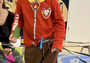 Chłopiec i pajęczyna.