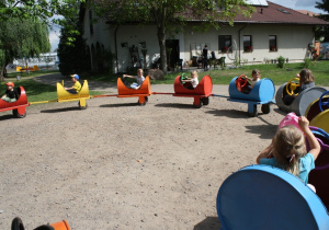 Przejażdżka beczkami.