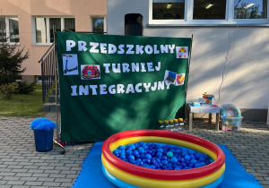 Napis z nazwą turnieju.